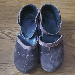Dansko Mary Jane shoe